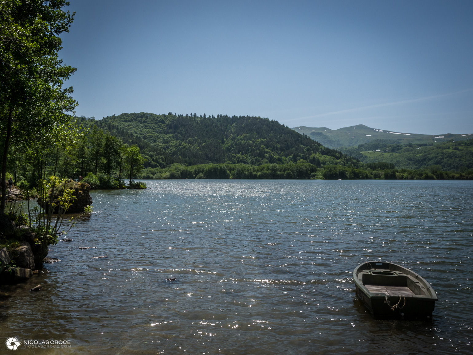 Une barque sur le Lac Chambon