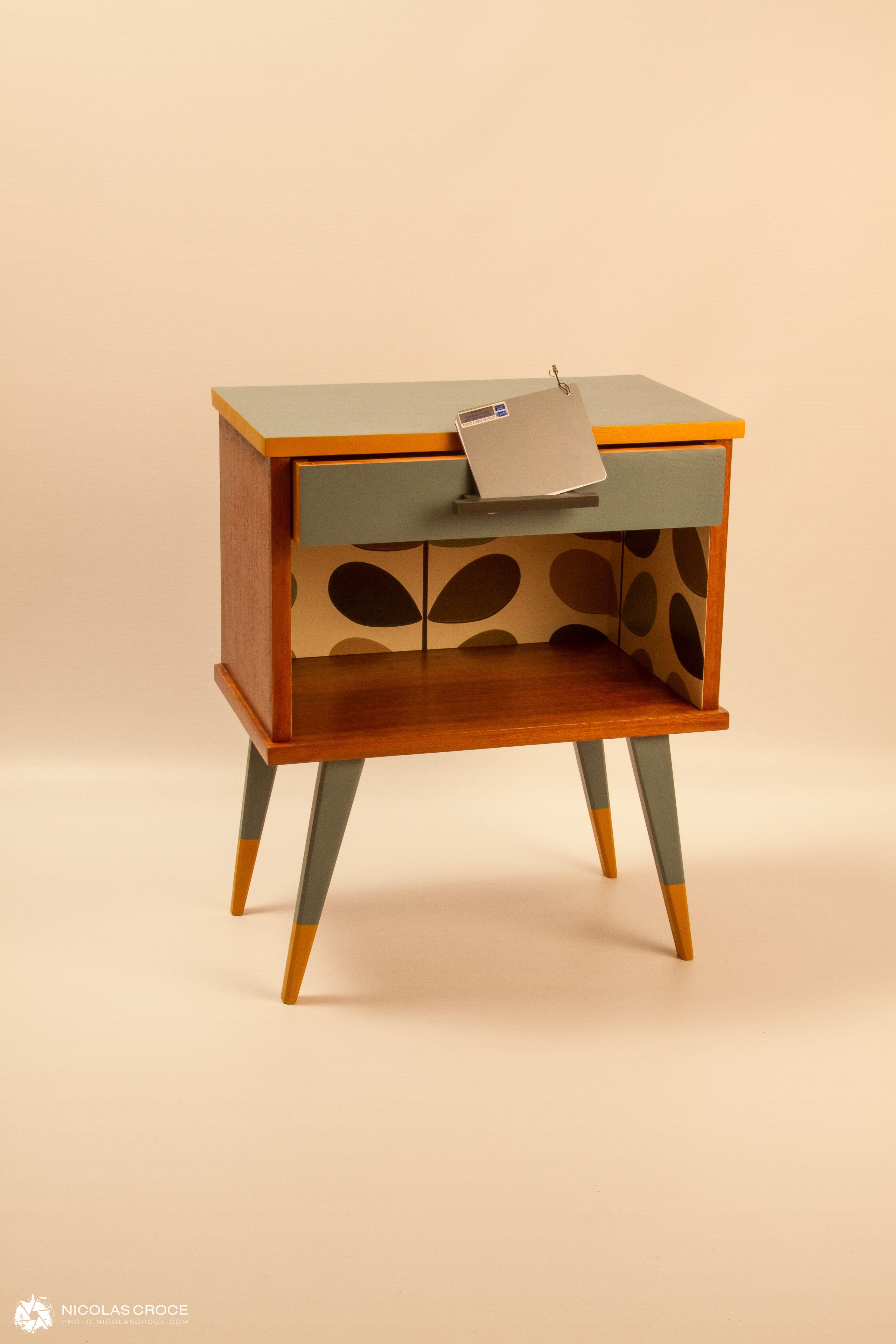 2-charte-gris-sur-sujet